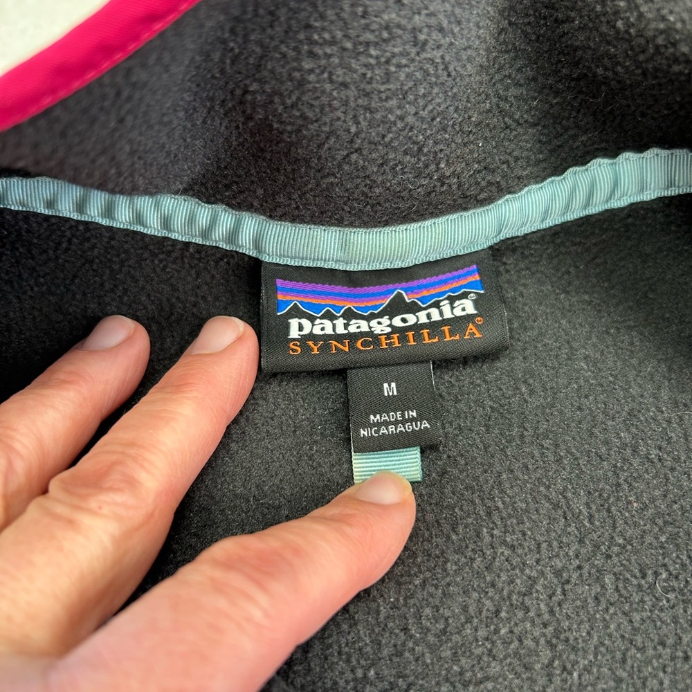 Patagonia Synchilla Snap-T fleece pullover in size medium. - Picture 4 of 6